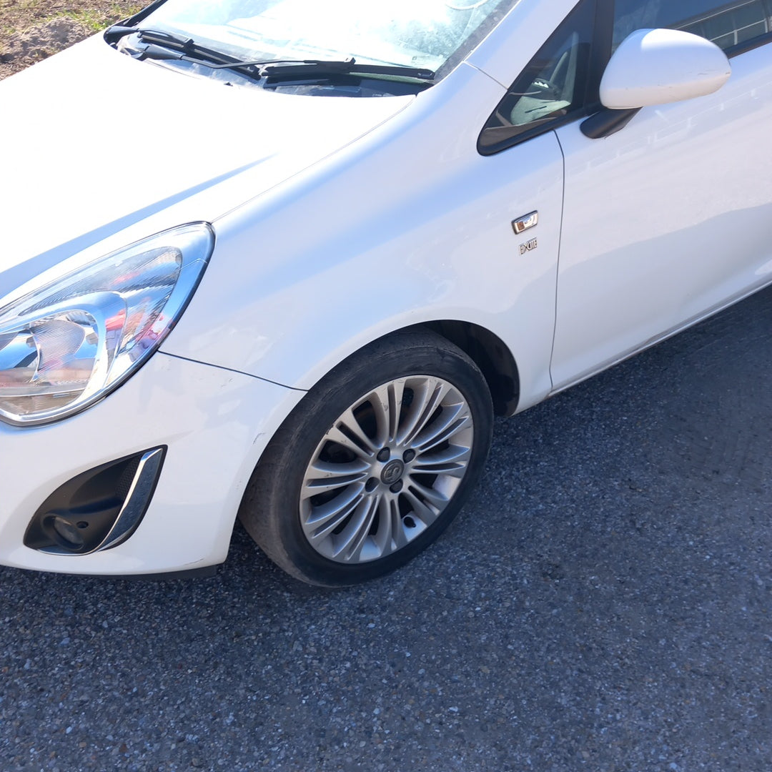 Opel Corsa D 1,4 Facelift A14XER white 3-doors 2011 / S0720 снимки