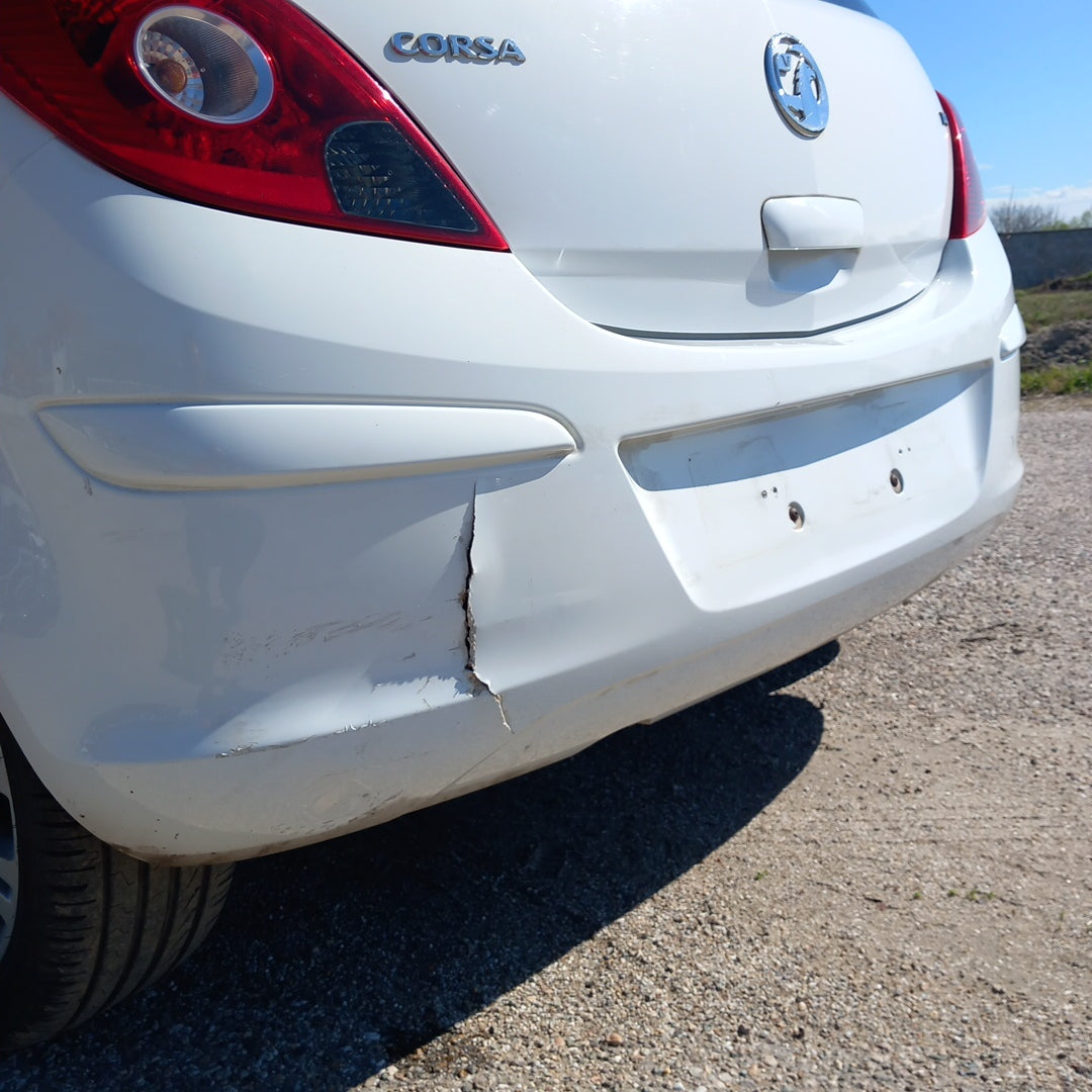 Opel Corsa D 1,4 Facelift A14XER white 3-doors 2011 / S0720 снимки