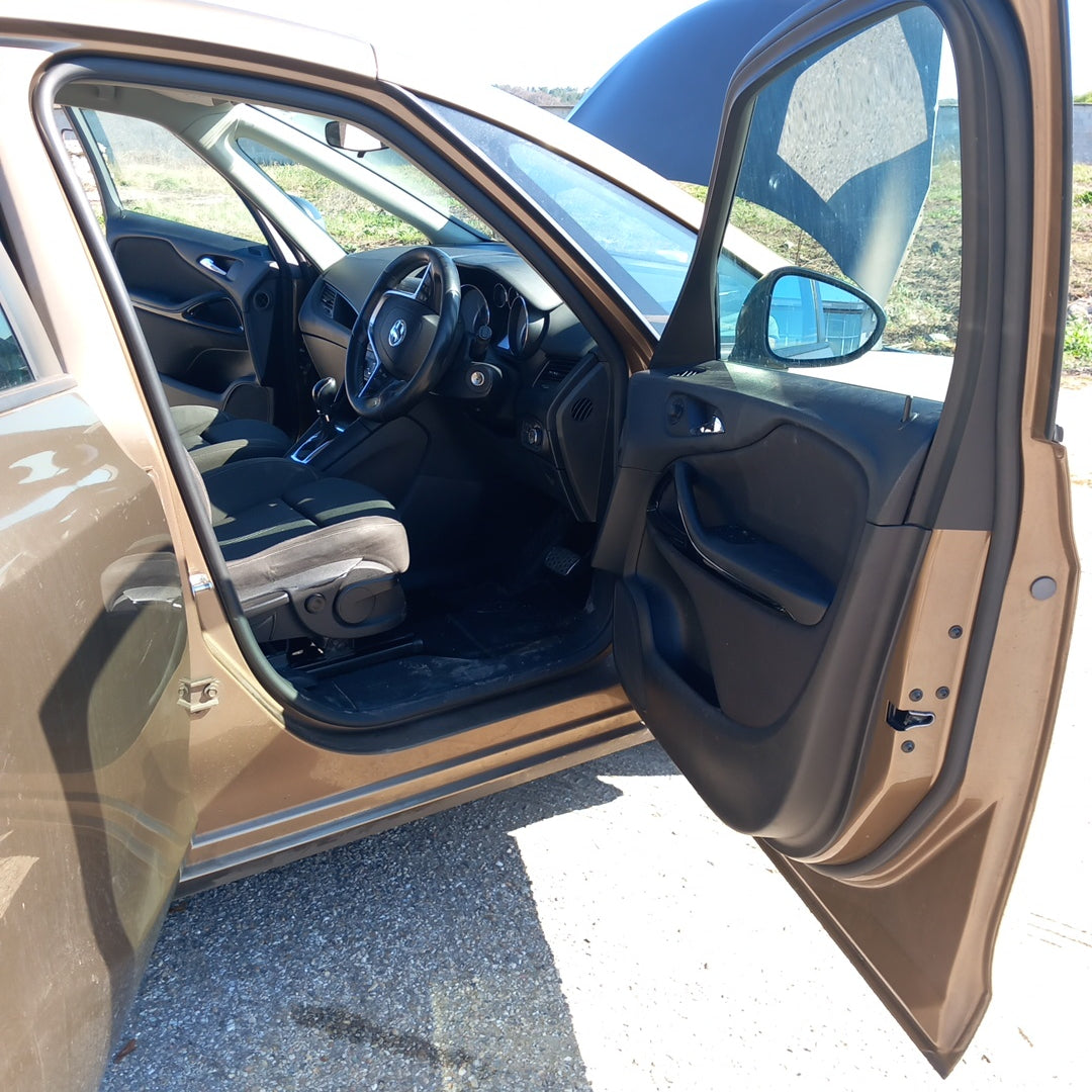 Opel Zafira C 2,0 CDTI Brown 2015 / P1201 снимки