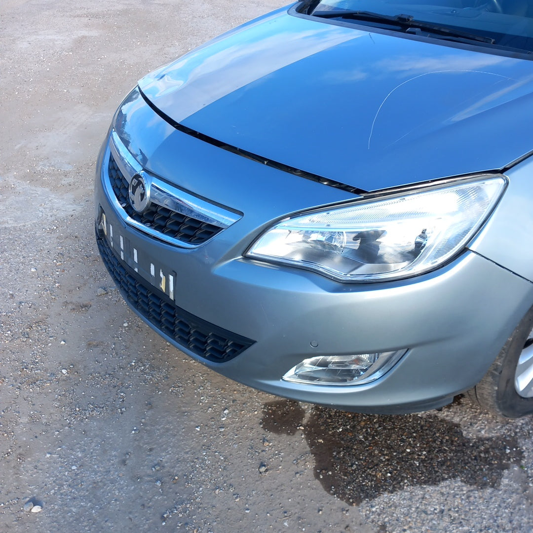 Opel Astra J 2,0 CDTI Sports Tourer Silver 2011 / P1012 снимки