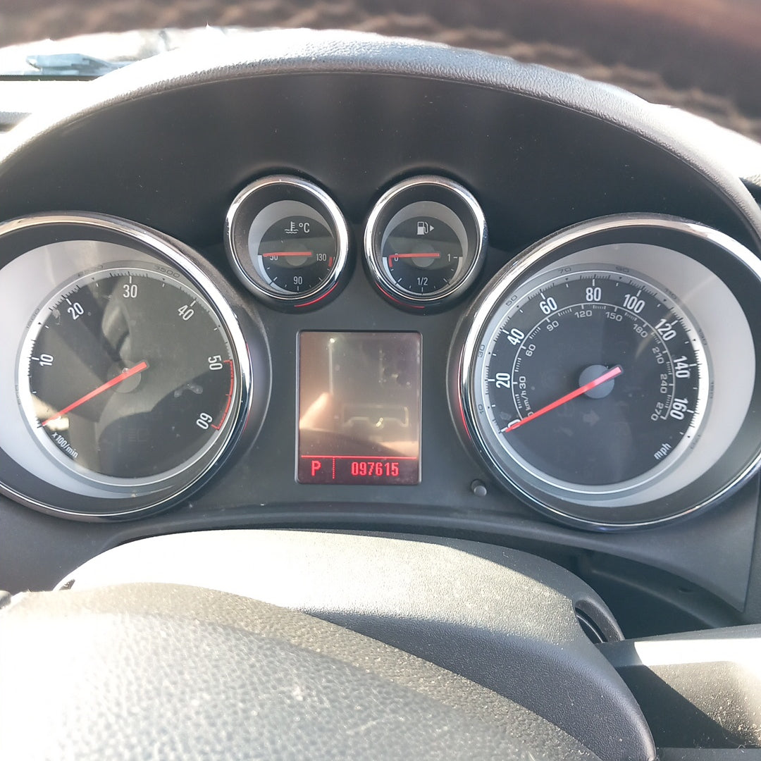 Opel Astra J 2,0 CDTI Sports Tourer Silver 2011 / P1012 снимки