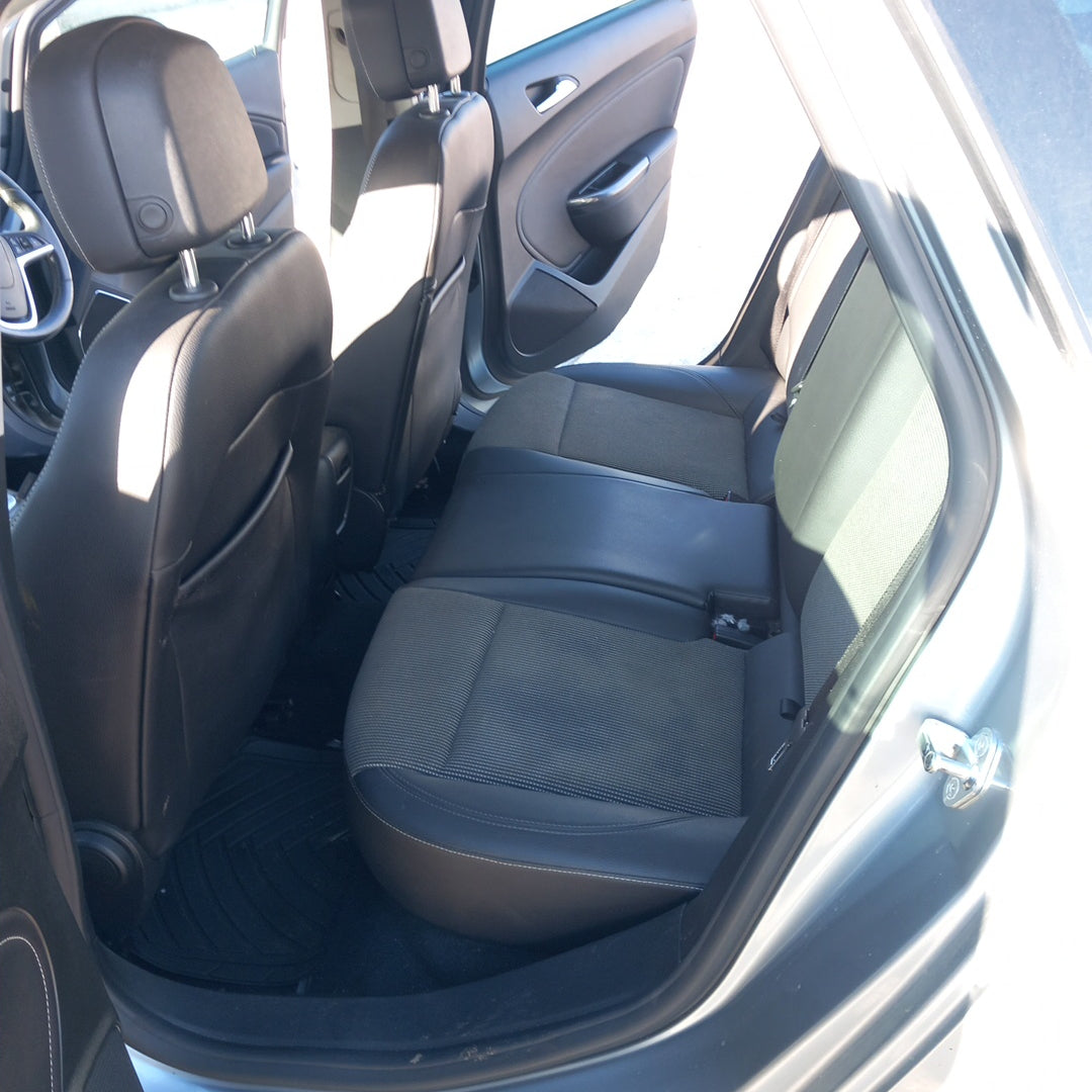 Opel Astra J 2,0 CDTI Sports Tourer Silver 2011 / P1012 снимки