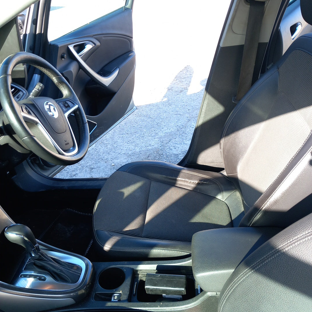 Opel Astra J 2,0 CDTI Sports Tourer Silver 2011 / P1012 снимки