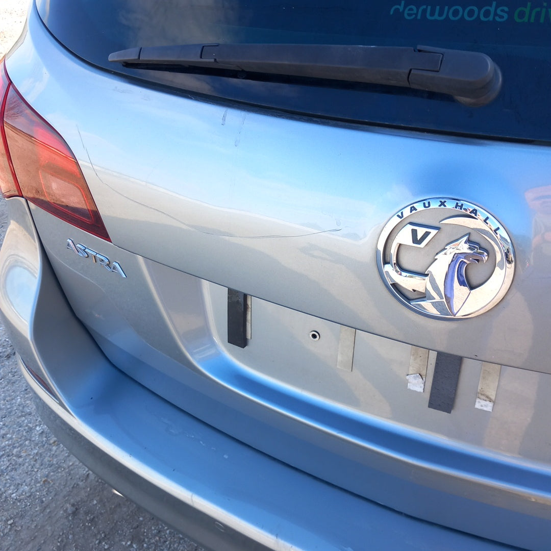 Opel Astra J 2,0 CDTI Sports Tourer Silver 2011 / P1012 снимки