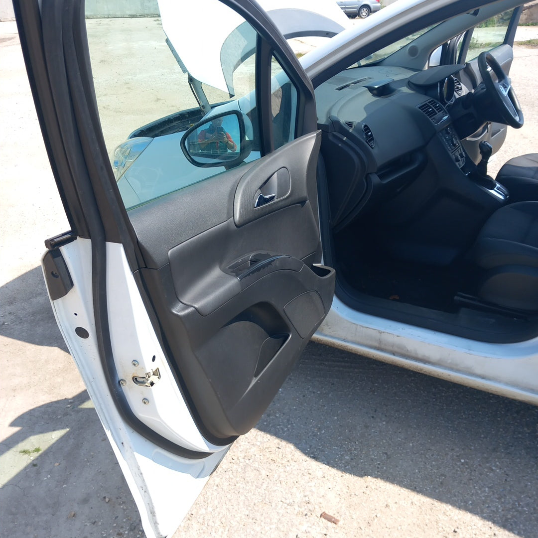 Opel Meriva B 1,4 Turbo A14NEL white 2012 / S1009 снимки