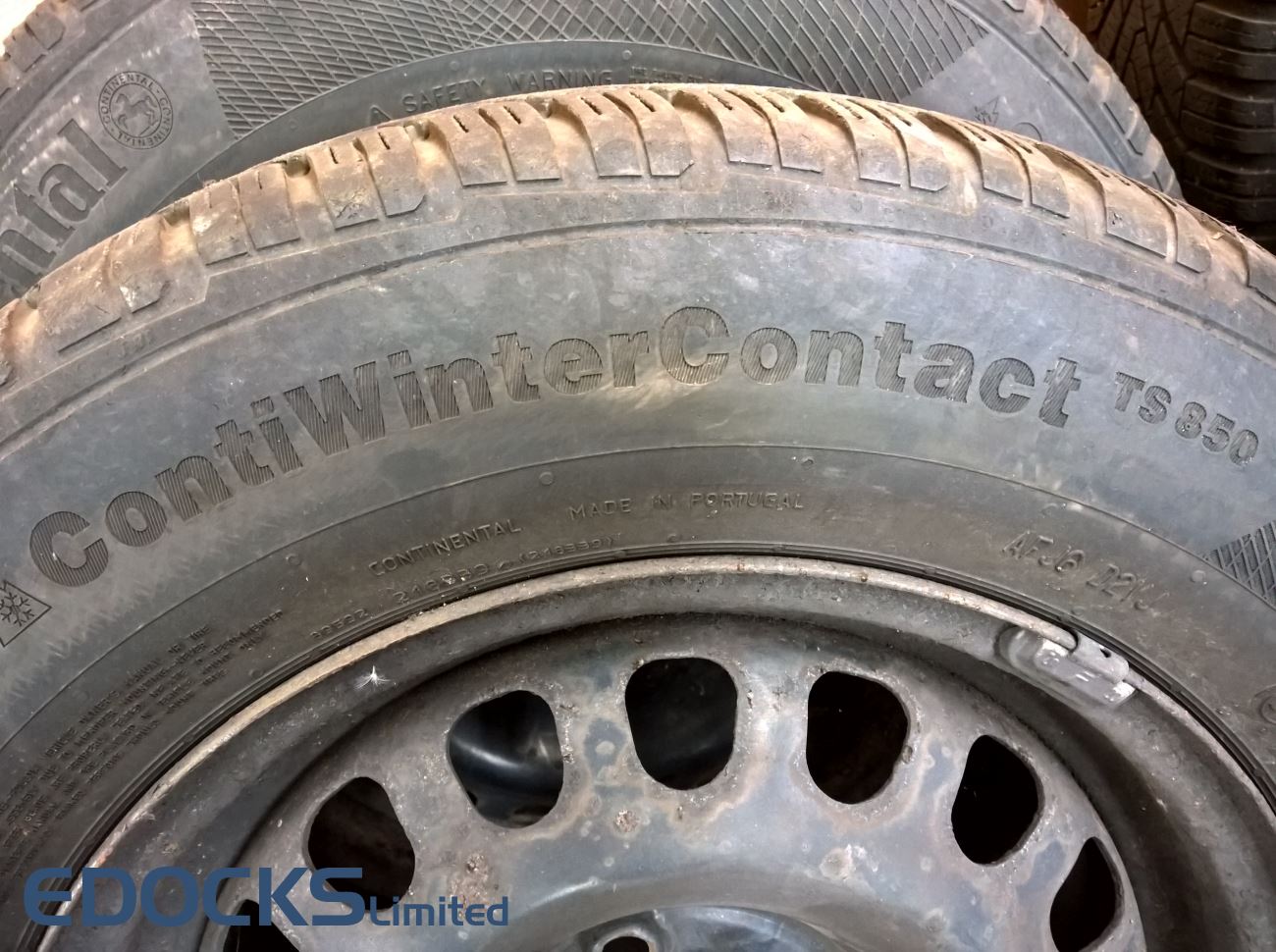 Комплект 4х зимни гуми 14" цола 185/70 R14 88T стоманени джанти ET39 Adam Corsa D Opel