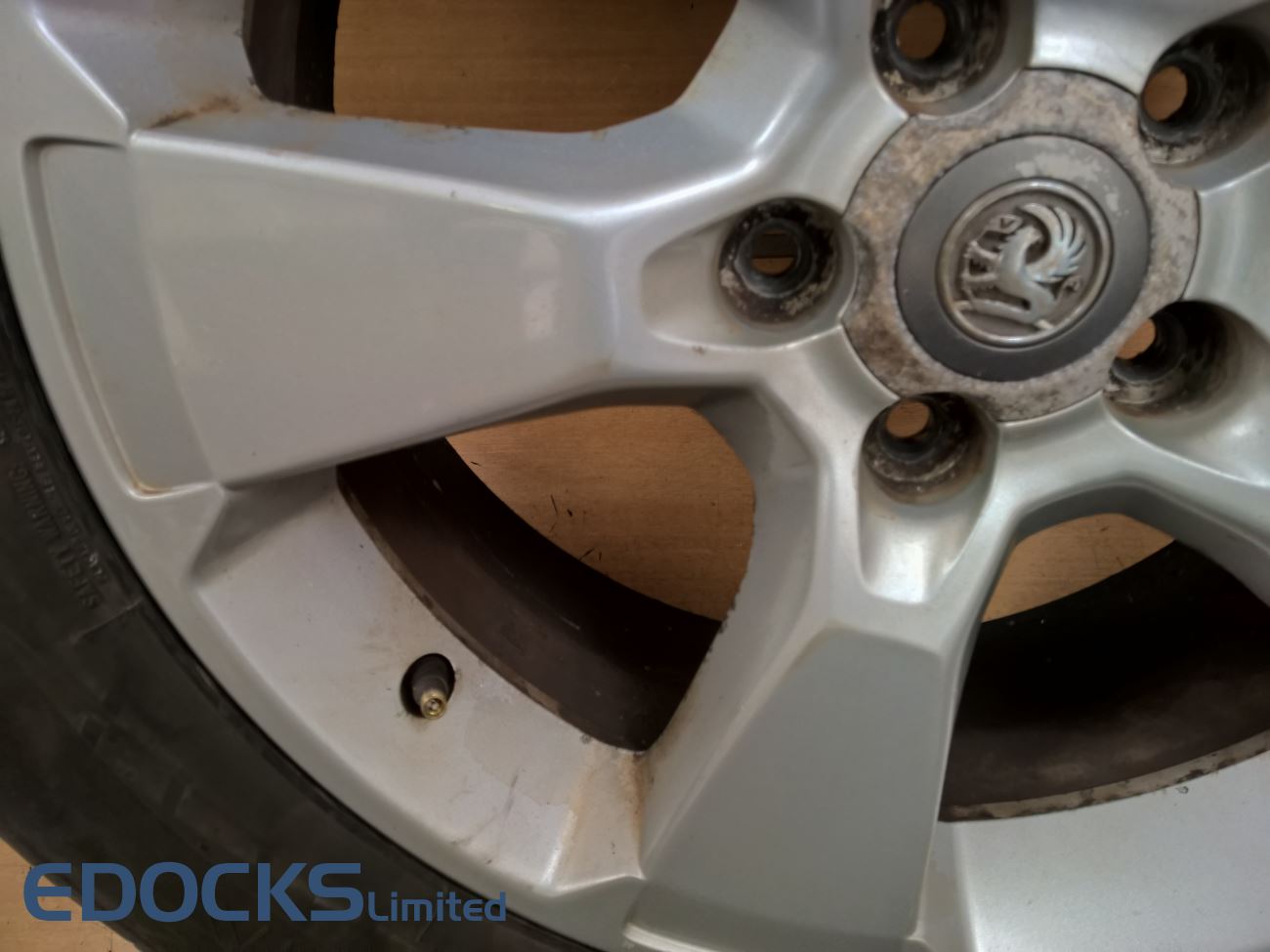 Оригинални алуминиеви 17" цола джанти 7J ET45 болт кръг 5X 115 Antara Opel