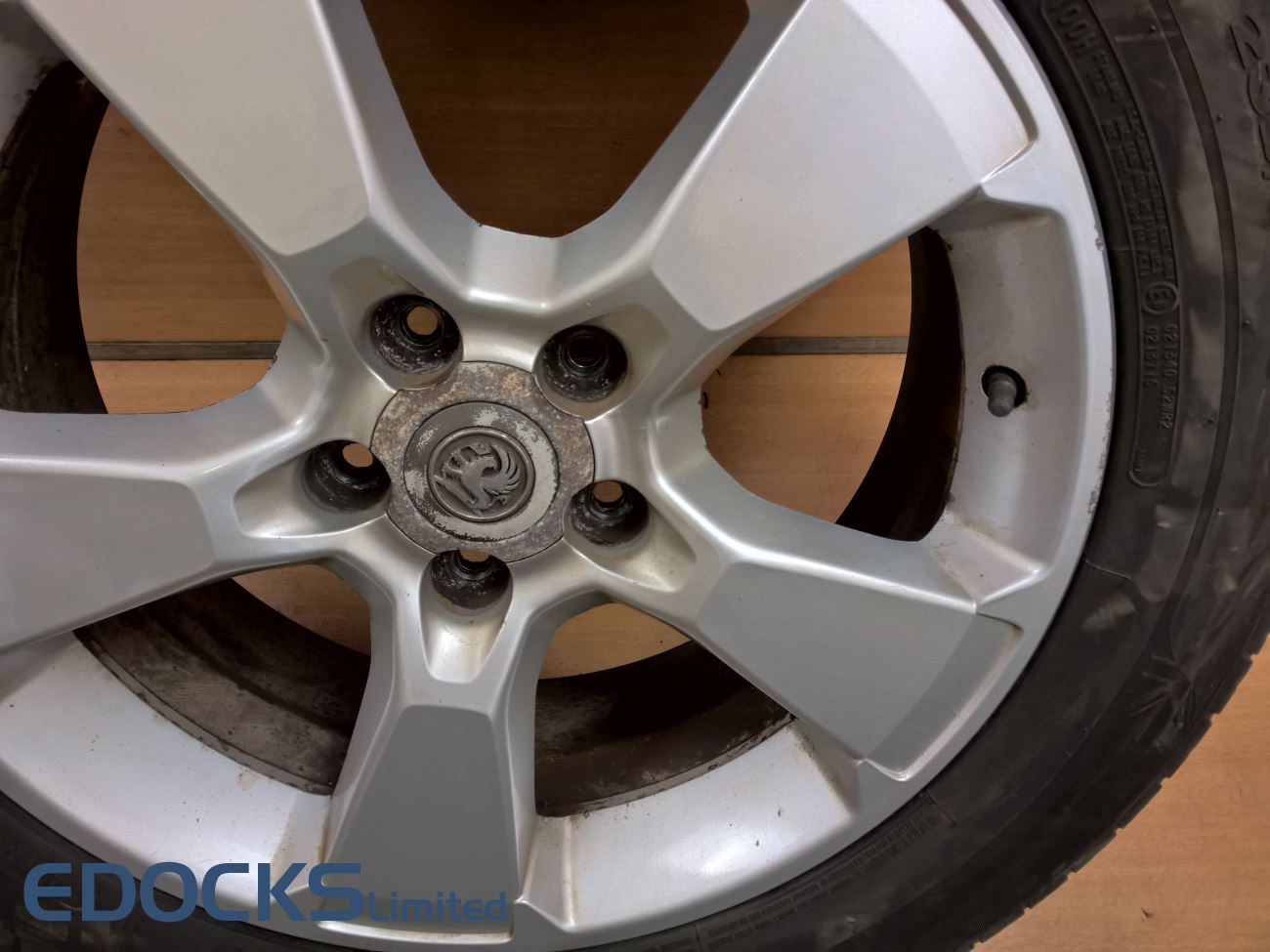 Оригинални алуминиеви 17" цола джанти 7J ET45 болт кръг 5X 115 Antara Opel