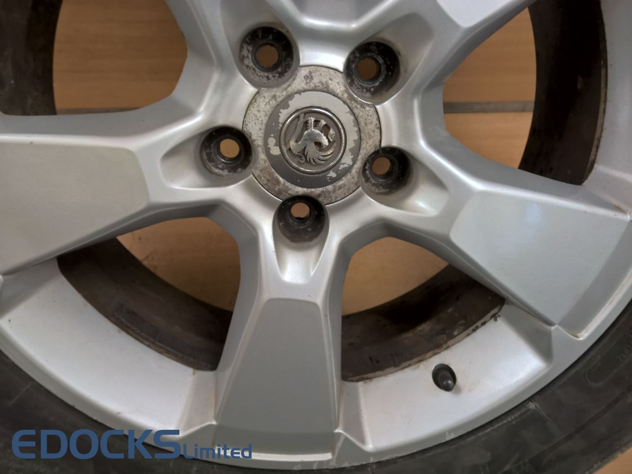 Оригинални алуминиеви 17" цола джанти 7J ET45 болт кръг 5X 115 Antara Opel