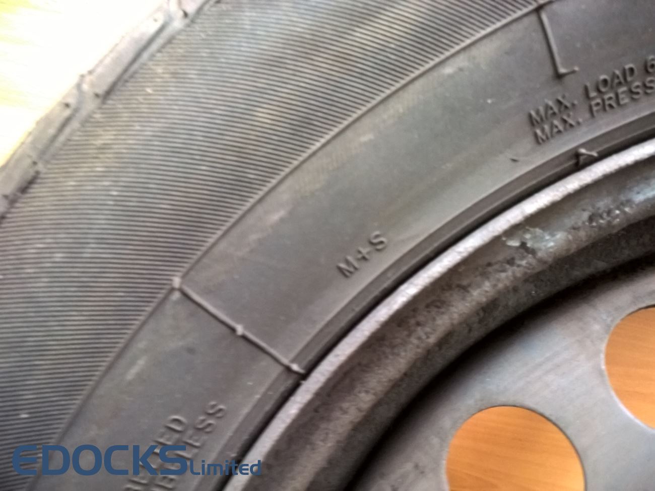 Стоманена джанта гума 16 цола 6,5J ET41 JLS M+S зимна гума 215/60 R16 95V Opel