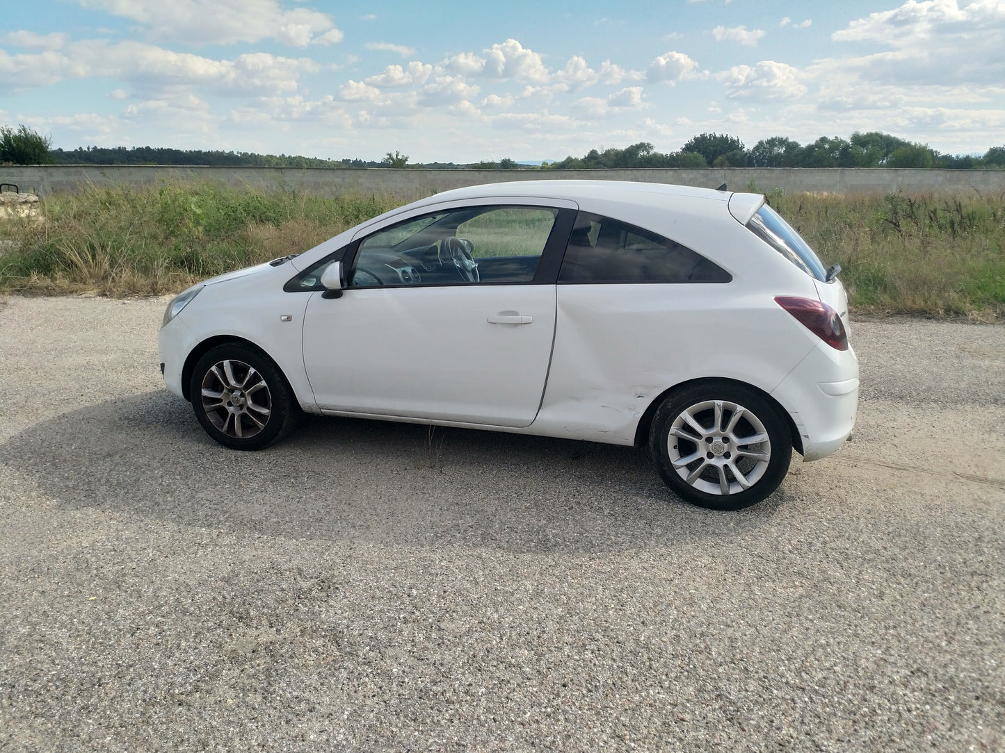 Opel Corsa D 1,2 white Z12XEP 3-door 2009 / S0719 снимки