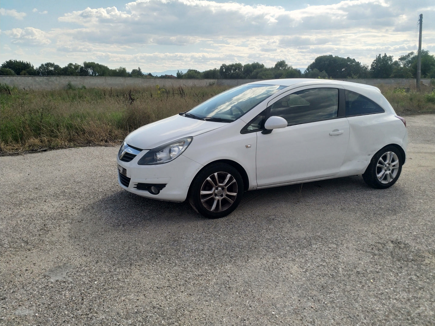 Opel Corsa D 1,2 white Z12XEP 3-door 2009 / S0719 снимки