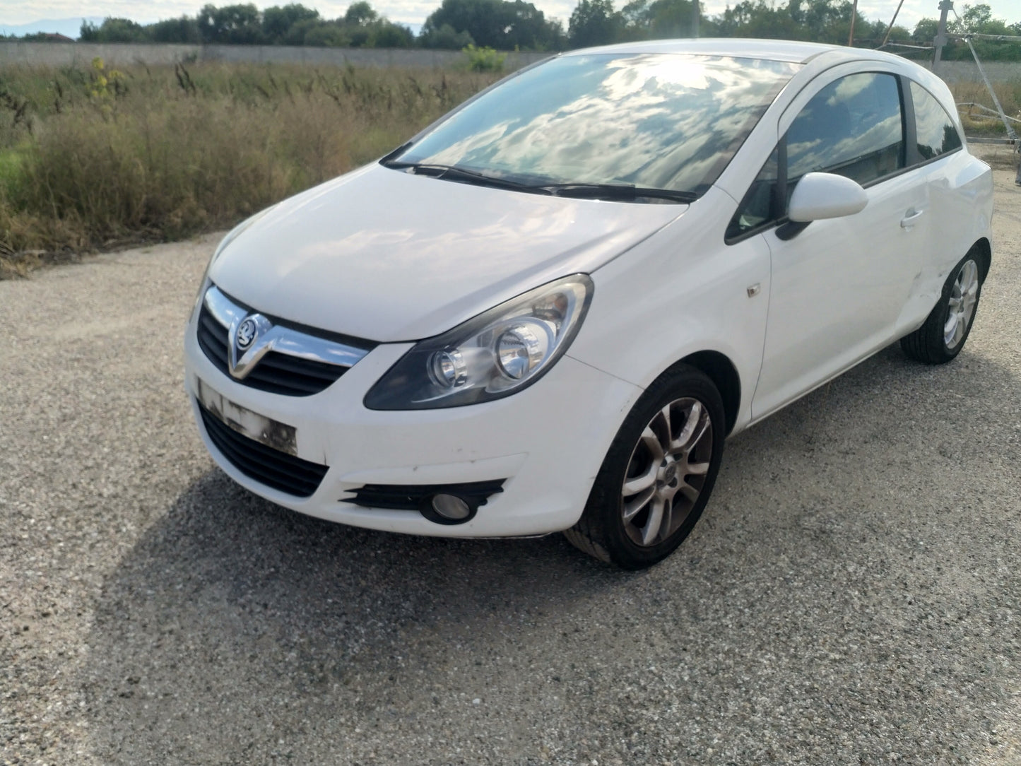 Opel Corsa D 1,2 white Z12XEP 3-door 2009 / S0719 снимки
