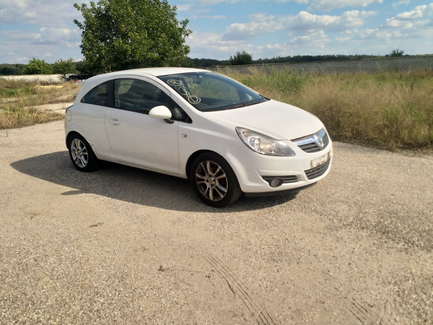Opel Corsa D 1,2 white Z12XEP 3-door 2009 / S0719 снимки