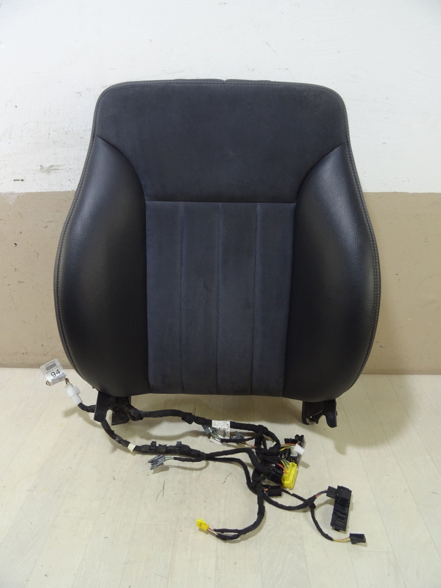 Облегалка на седалката алкантара предна пасажерска седалка с отопление предна дясна Mercedes W251