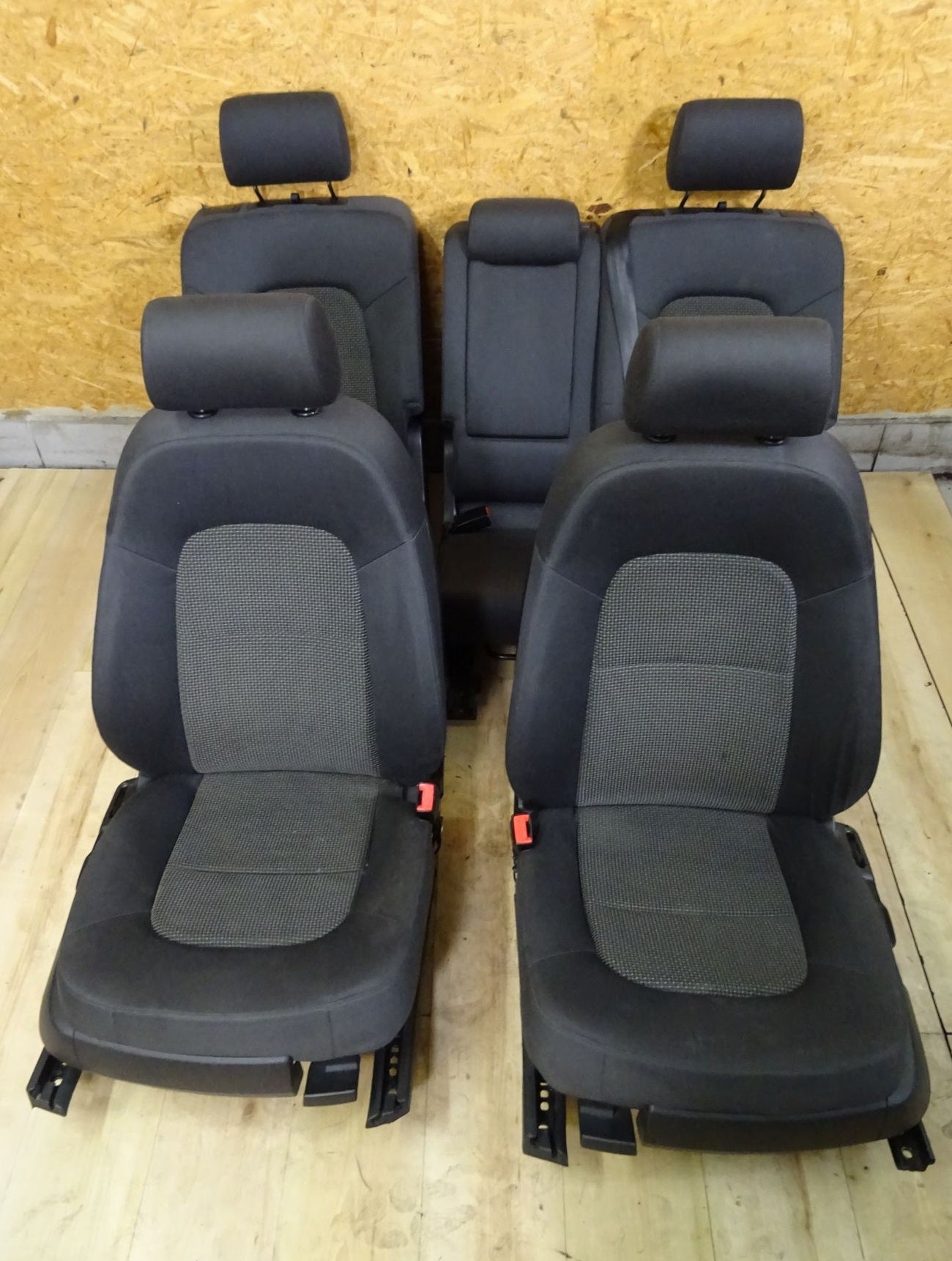 Плат Седалки Седалка Интериор Черни Сиви Седалки Audi Q7 4L