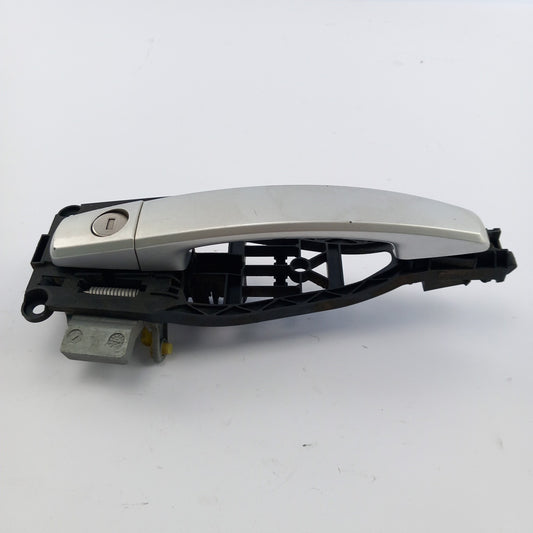 Дръжка външна предна лява врата Z157 2AU Star Silver Opel Astra H 1,8 GTC