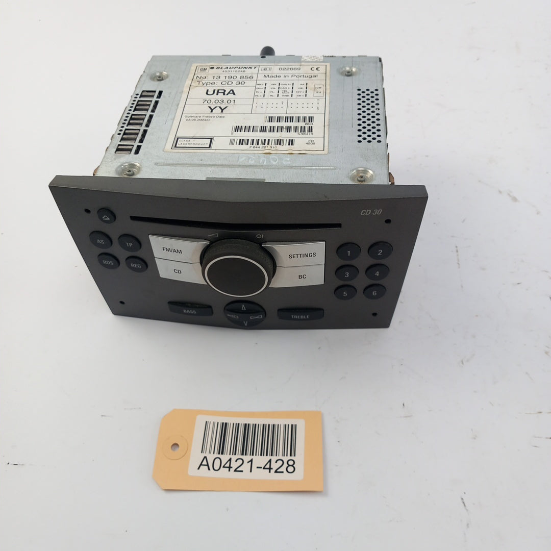 Радио CD 30 Blaupunkt черно Opel Astra H