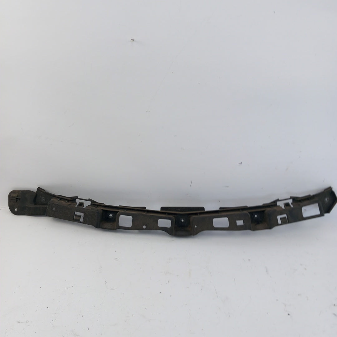 Водач носач предна броня среден Opel Astra H 1,8 GTC 3 врати хечбек