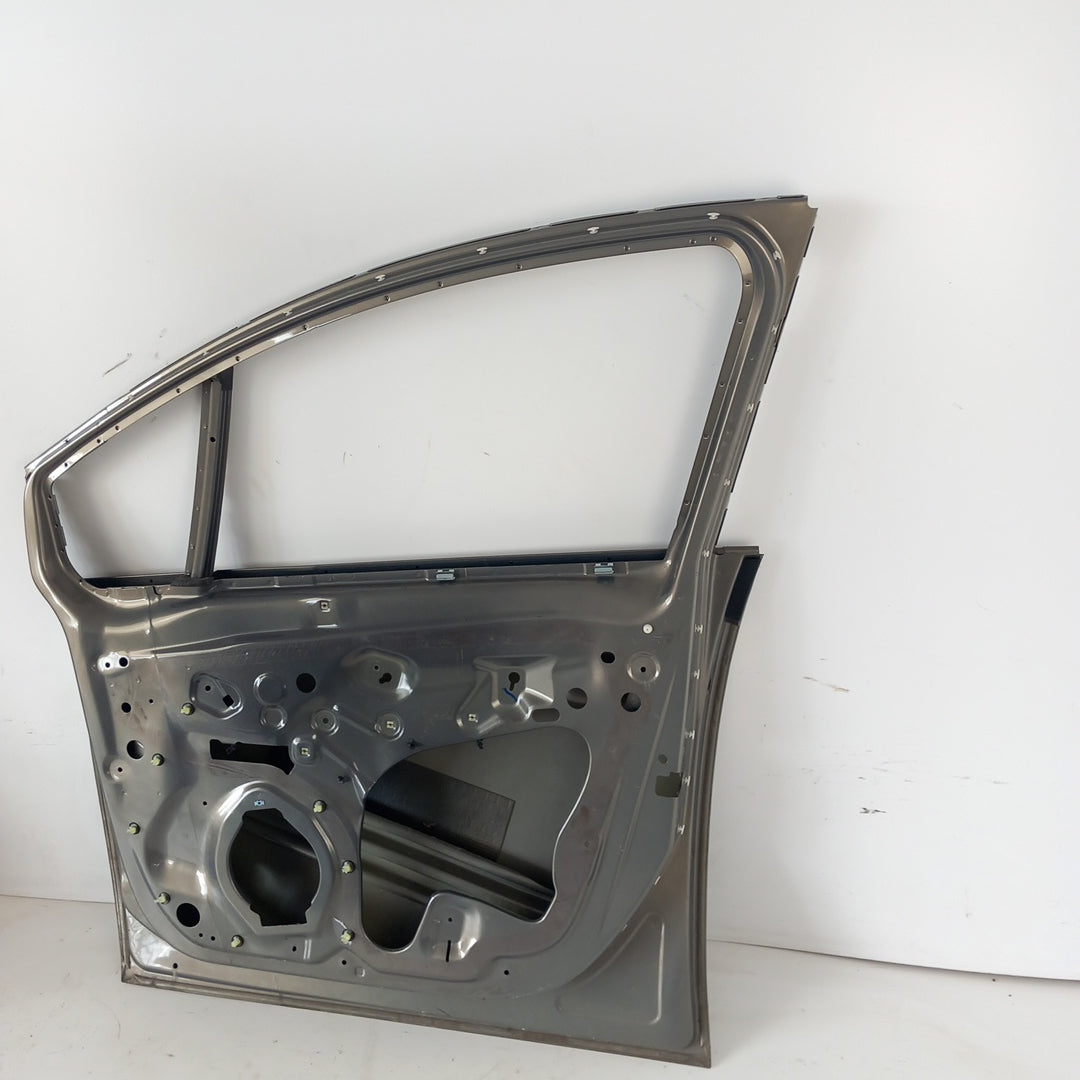 Врата предна дясна Z40W Muskat Brown Opel Meriva B
