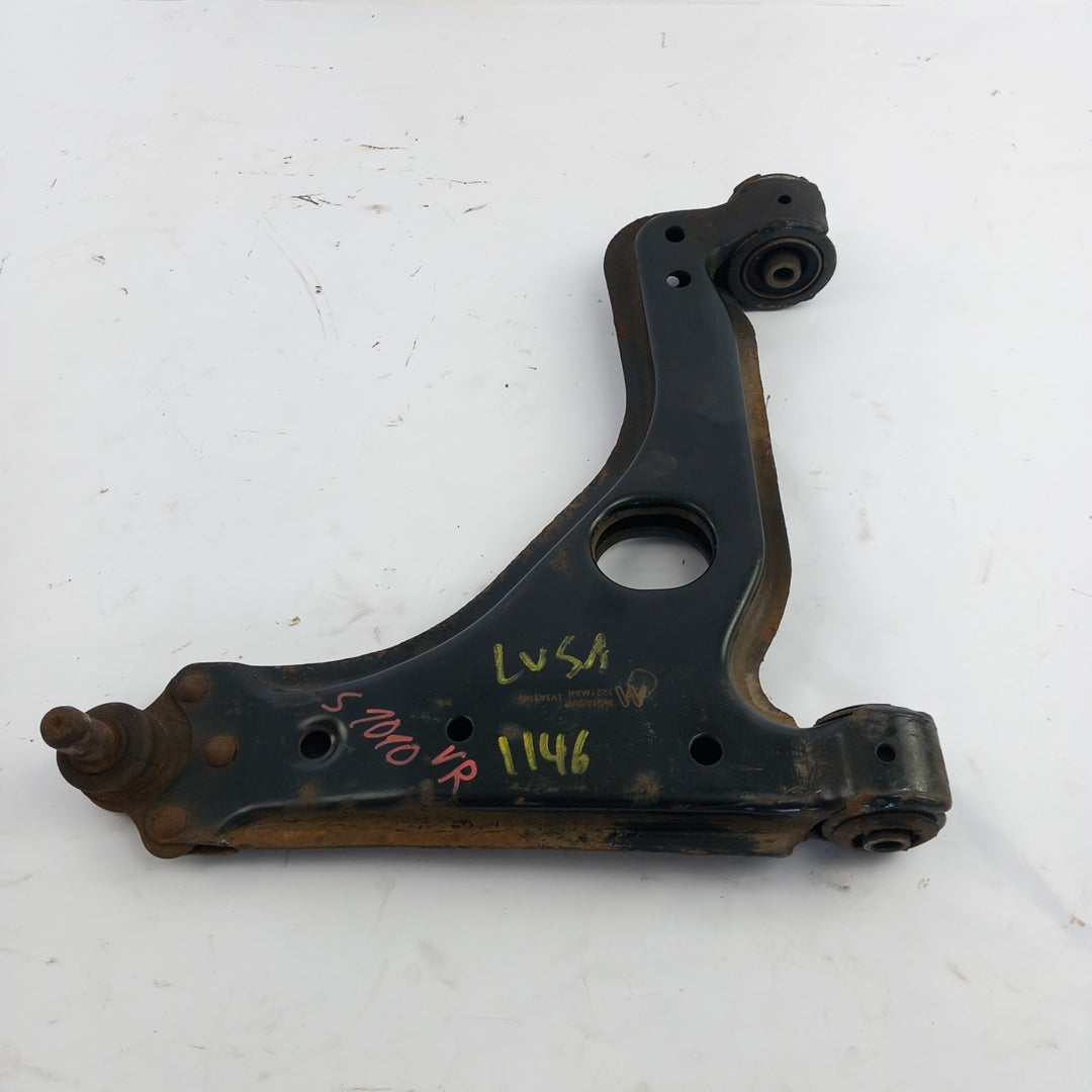 Носач преден десен Opel Meriva B