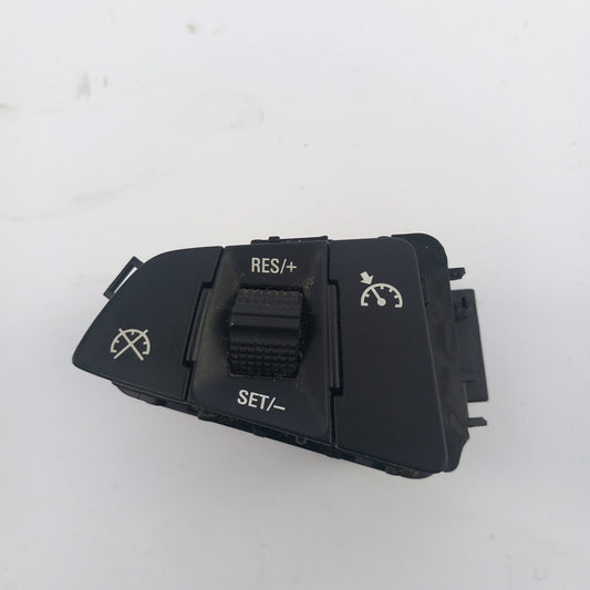 Бутон мултифункцонален волан ляв Черен темпомат Opel Meriva B