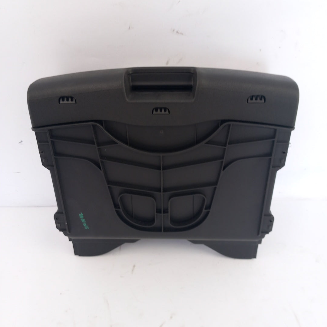 Кутия предна седалка отдолу черно чекмеджета на седалката BA8 Opel Meriva B