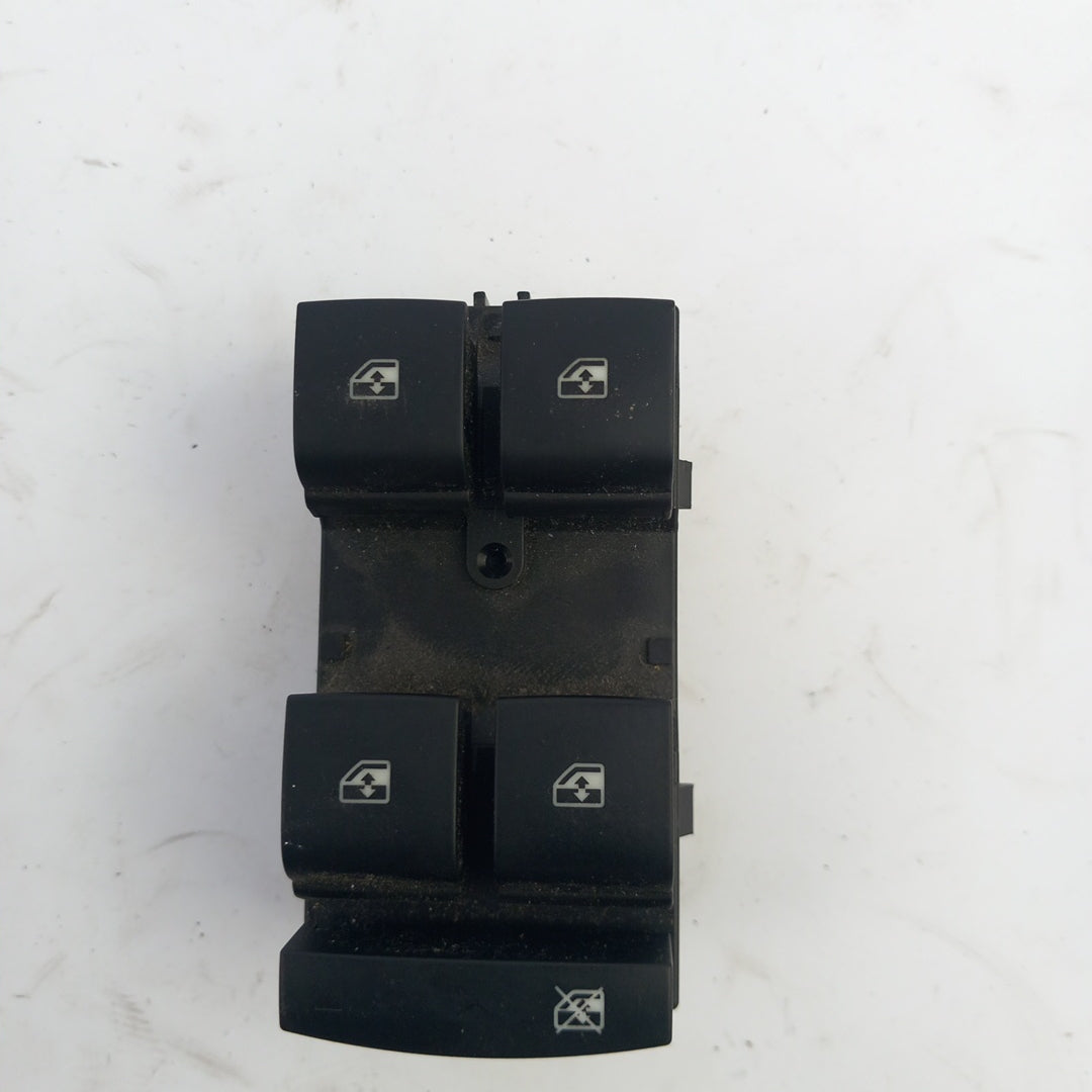 Бутон ел. стъкла предна лява врата черно FY Opel Meriva B