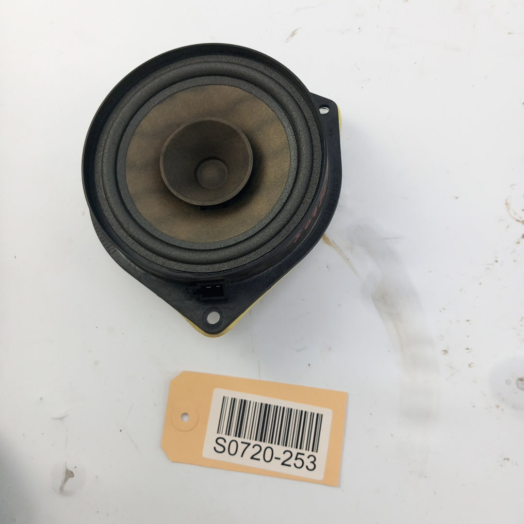 Високоговорител заден ляв/десен Opel Corsa D