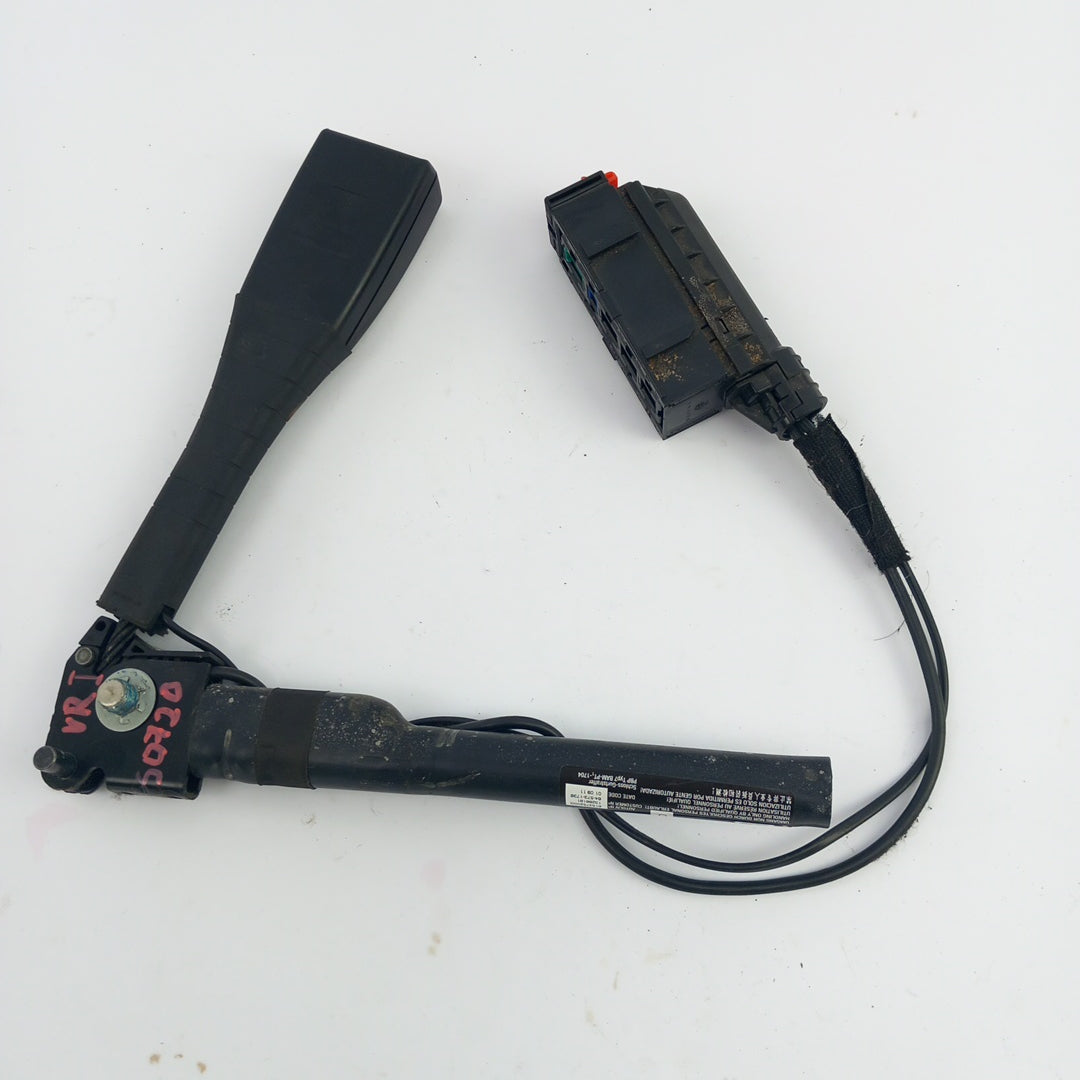 Пиропатрон закопчалка преден десен предпазен колан RHD Opel Corsa D