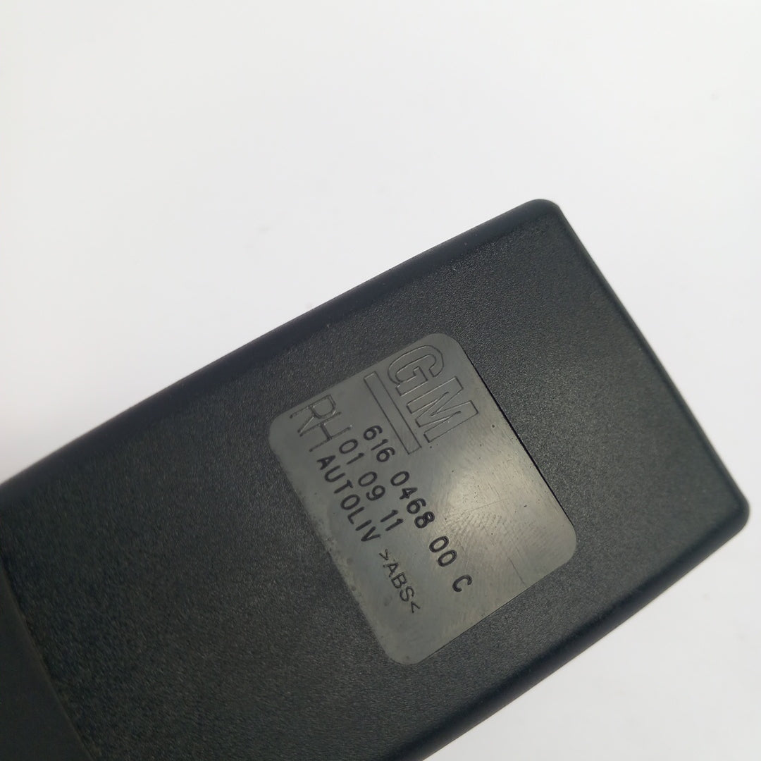 Пиропатрон закопчалка преден десен предпазен колан RHD Opel Corsa D