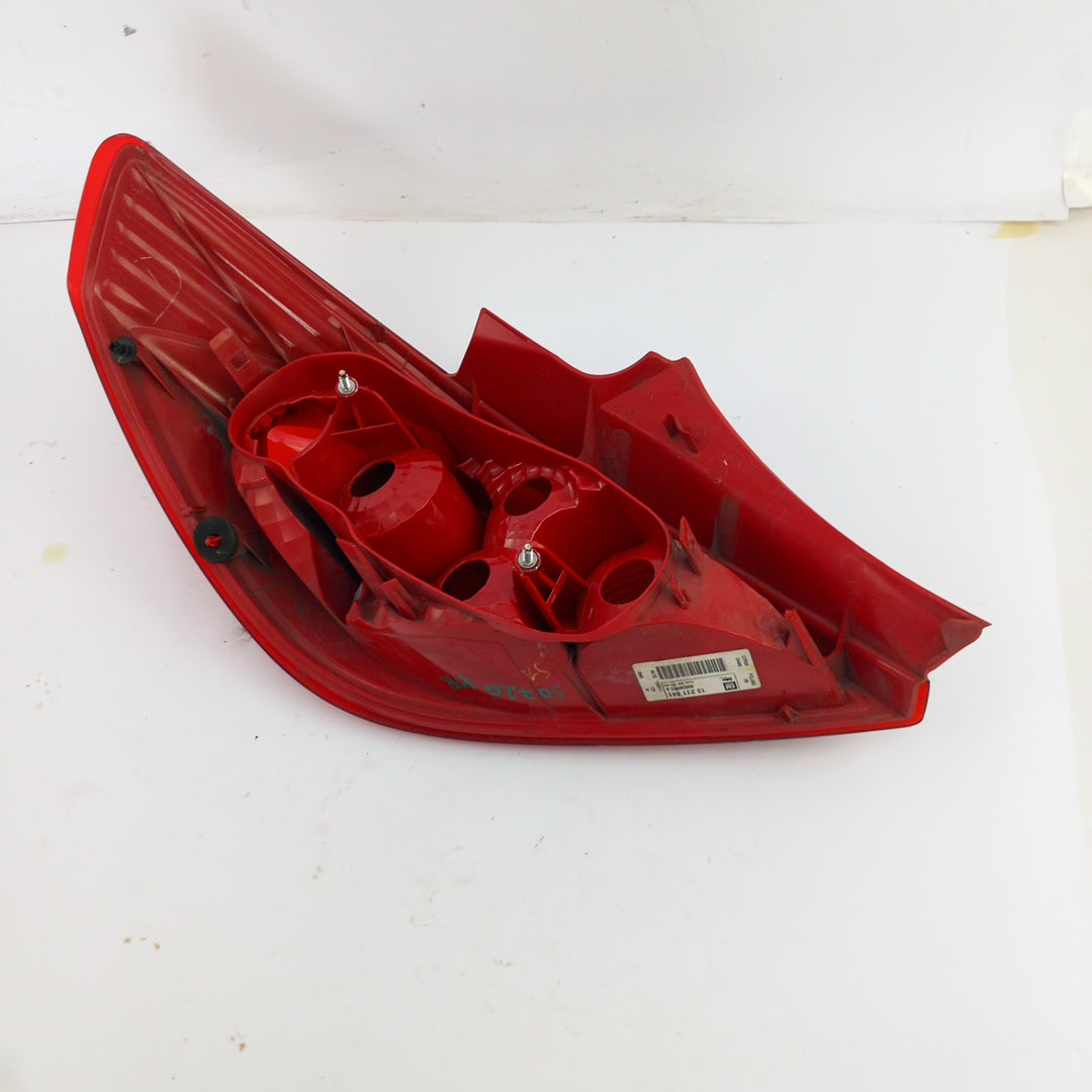 Заден десен стоп RHD Opel Corsa D 3 врати