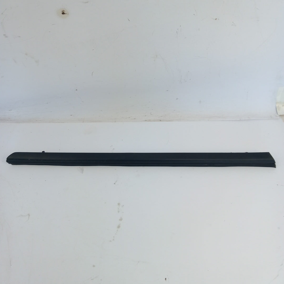 Лайстна преден калник десен RH Opel Zafira C Tourer