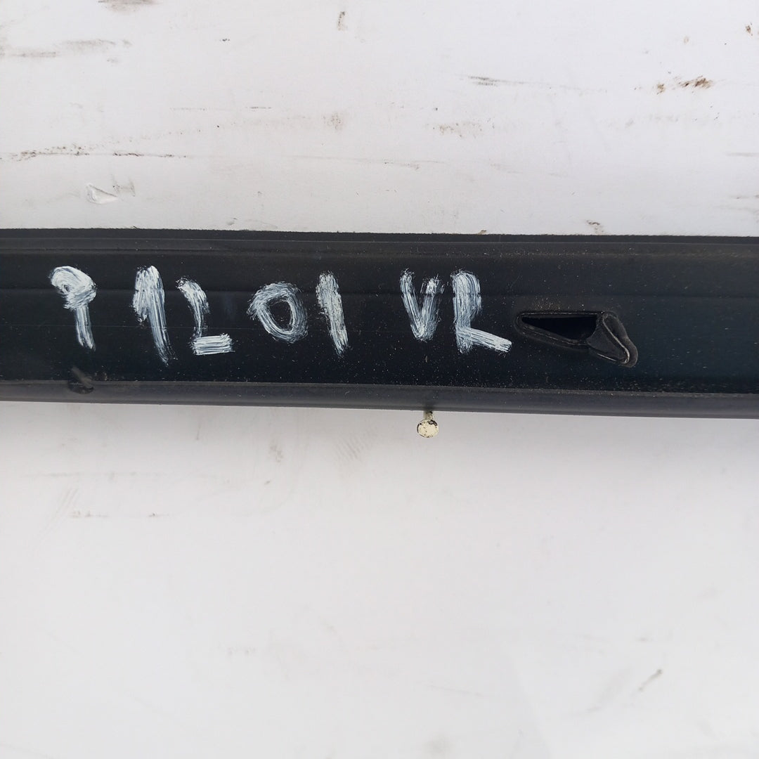 Лайстна стъкло на врата предна лява вътрешна Opel Zafira C Tourer