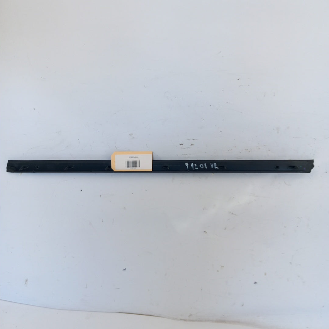 Лайстна стъкло на врата предна лява вътрешна Opel Zafira C Tourer