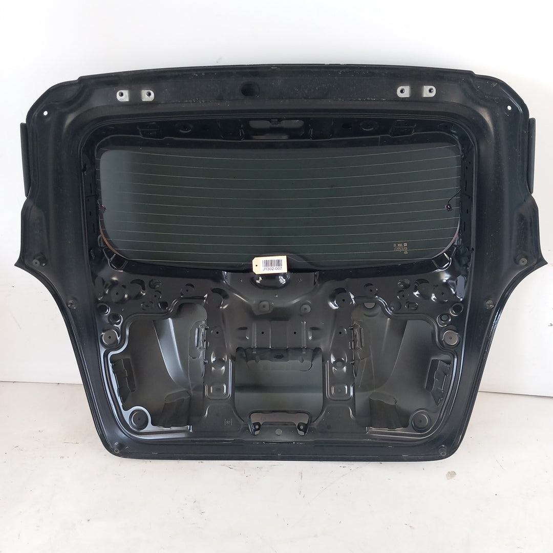 Капак багажник 22C / GAR Graphitschwarz Opel Mokka