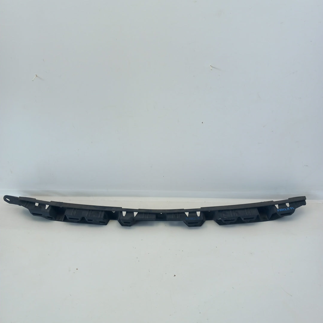 Водач задна броня централен Opel Astra J Sports Tourer