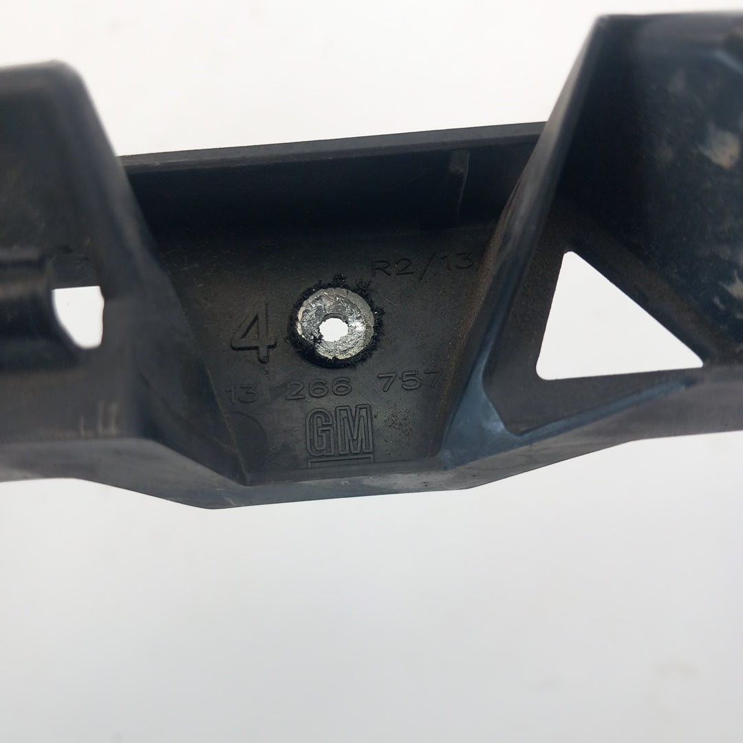 Водач задна броня централен Opel Astra J Sports Tourer