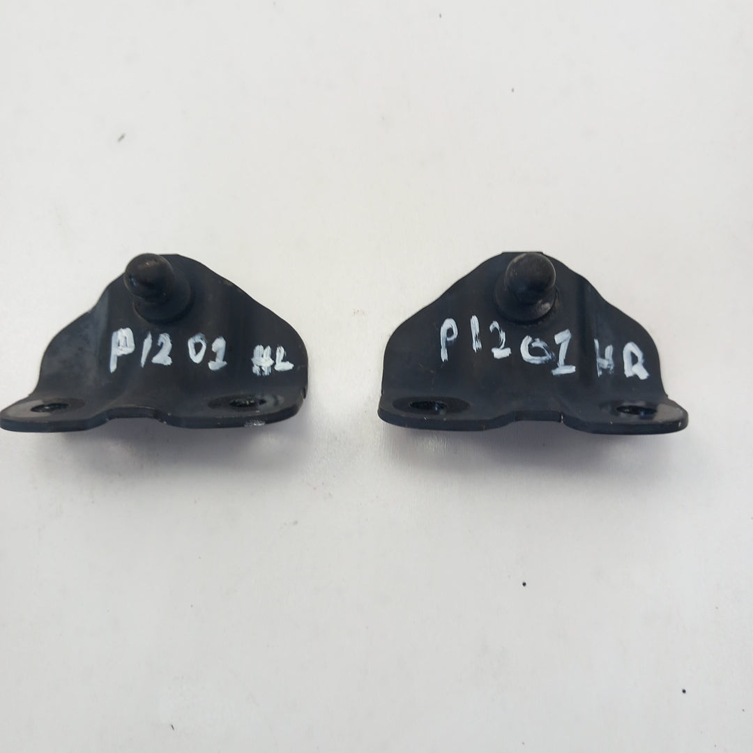 Комплект държачи амортисьор капак багажник Opel Zafira C