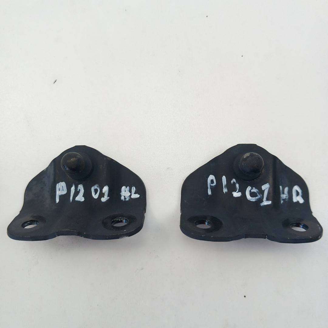 Комплект държачи амортисьор капак багажник Opel Zafira C