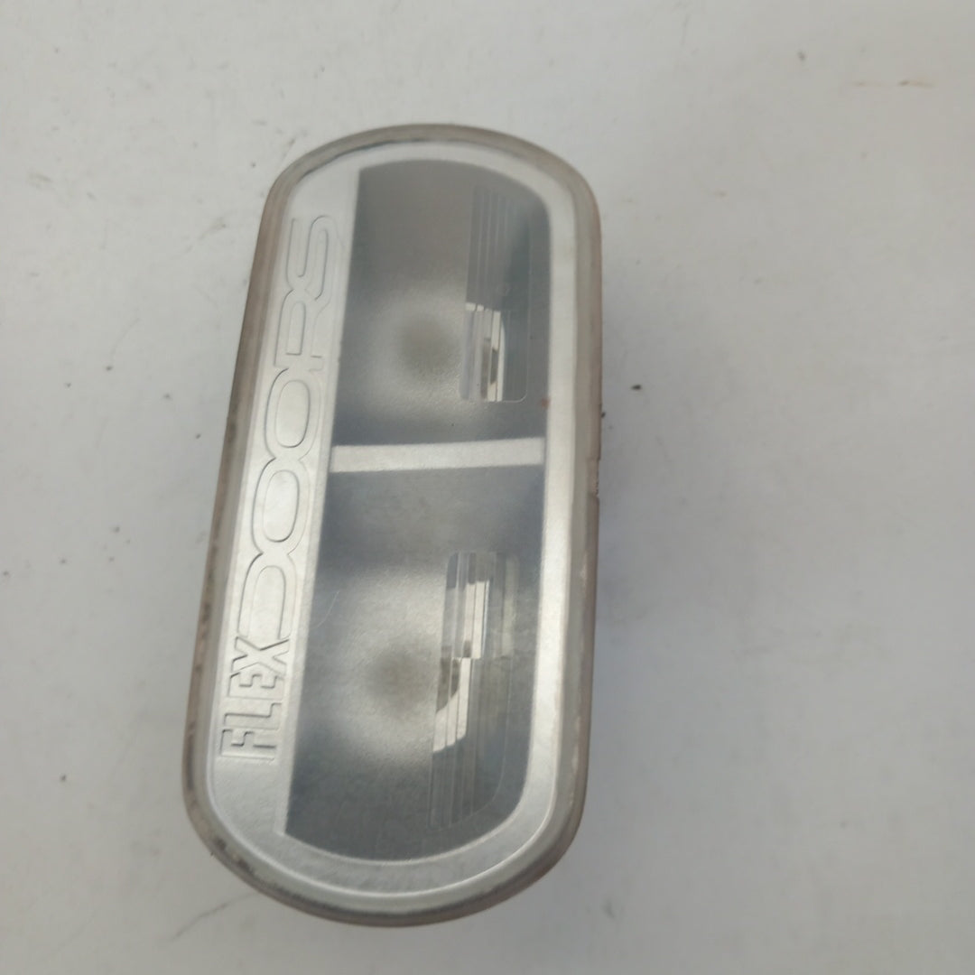 Плафон осветление врата задна лява дясна Opel Meriva B