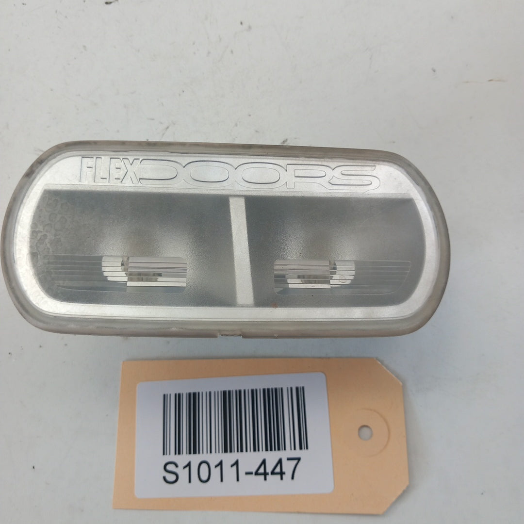 Плафон осветление врата задна лява дясна Opel Meriva B