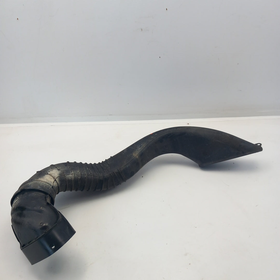 Въздуховод кутия въздушен филтър Липсва държач Opel Insignia A 2,0 CDTI 170 PS B20DTH