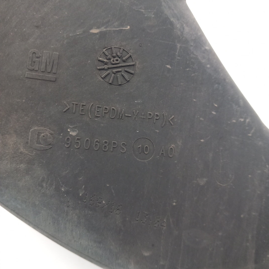 Въздуховод кутия въздушен филтър Липсва държач Opel Insignia A 2,0 CDTI 170 PS B20DTH