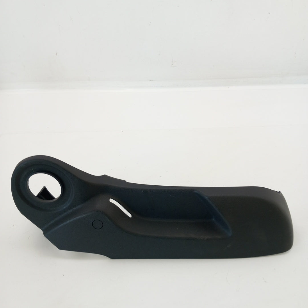 Пластмаса седалка предна дясна външна Opel Corsa E