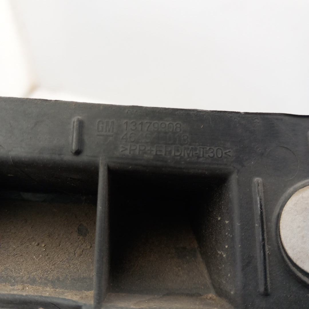 Водач задна броня централен Opel Corsa D 5-Türer