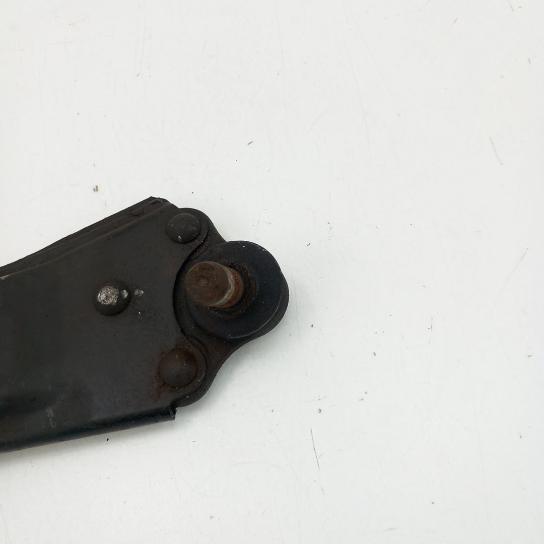 Носач преден ляв Opel Corsa D