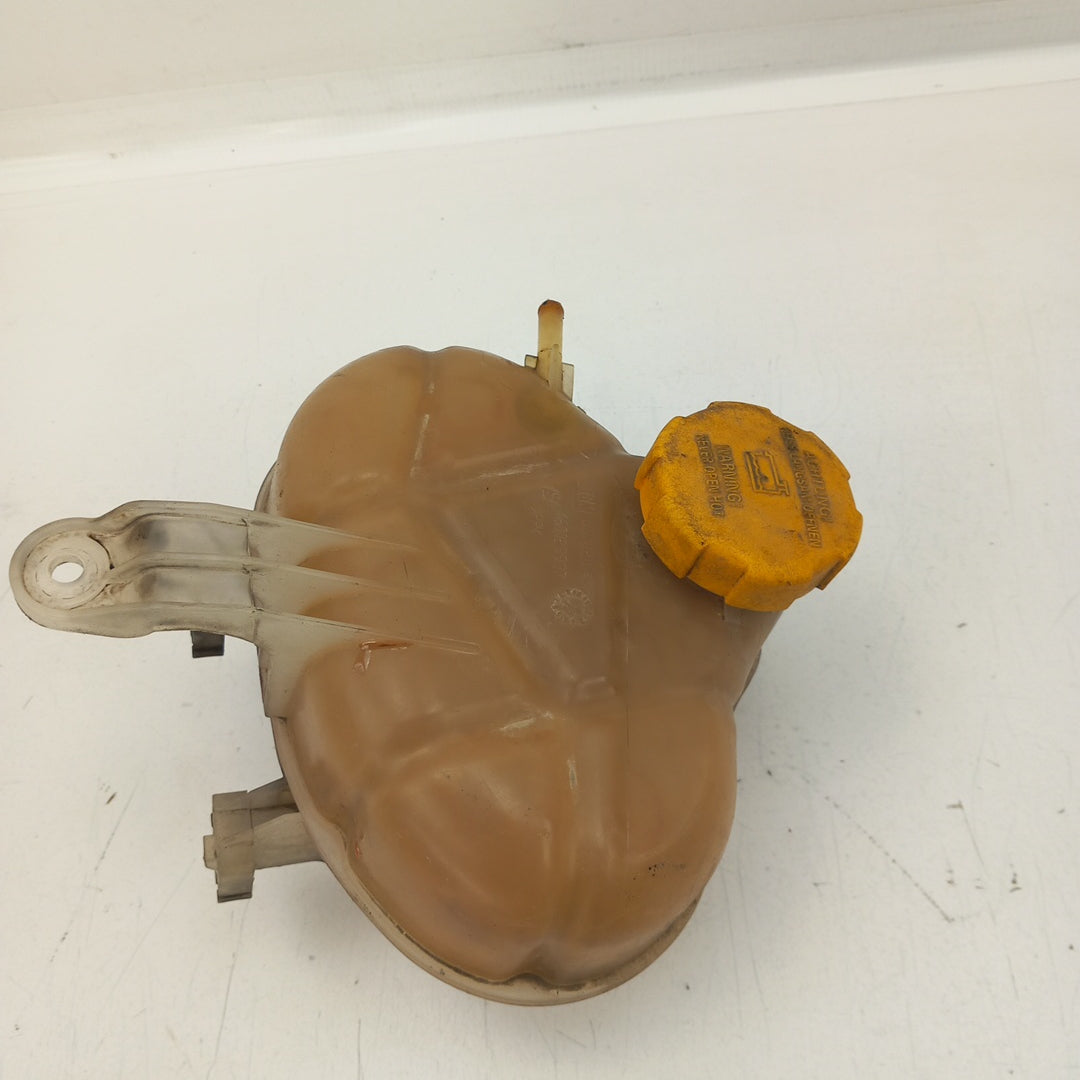 Казанче охладителна течност с капачка Opel Corsa D 1,2 A12XER