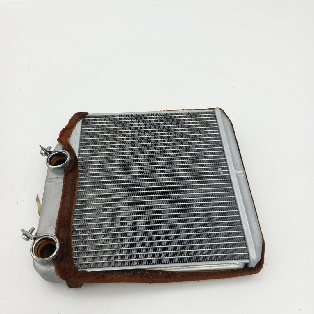 Радиатор парно Opel Corsa D