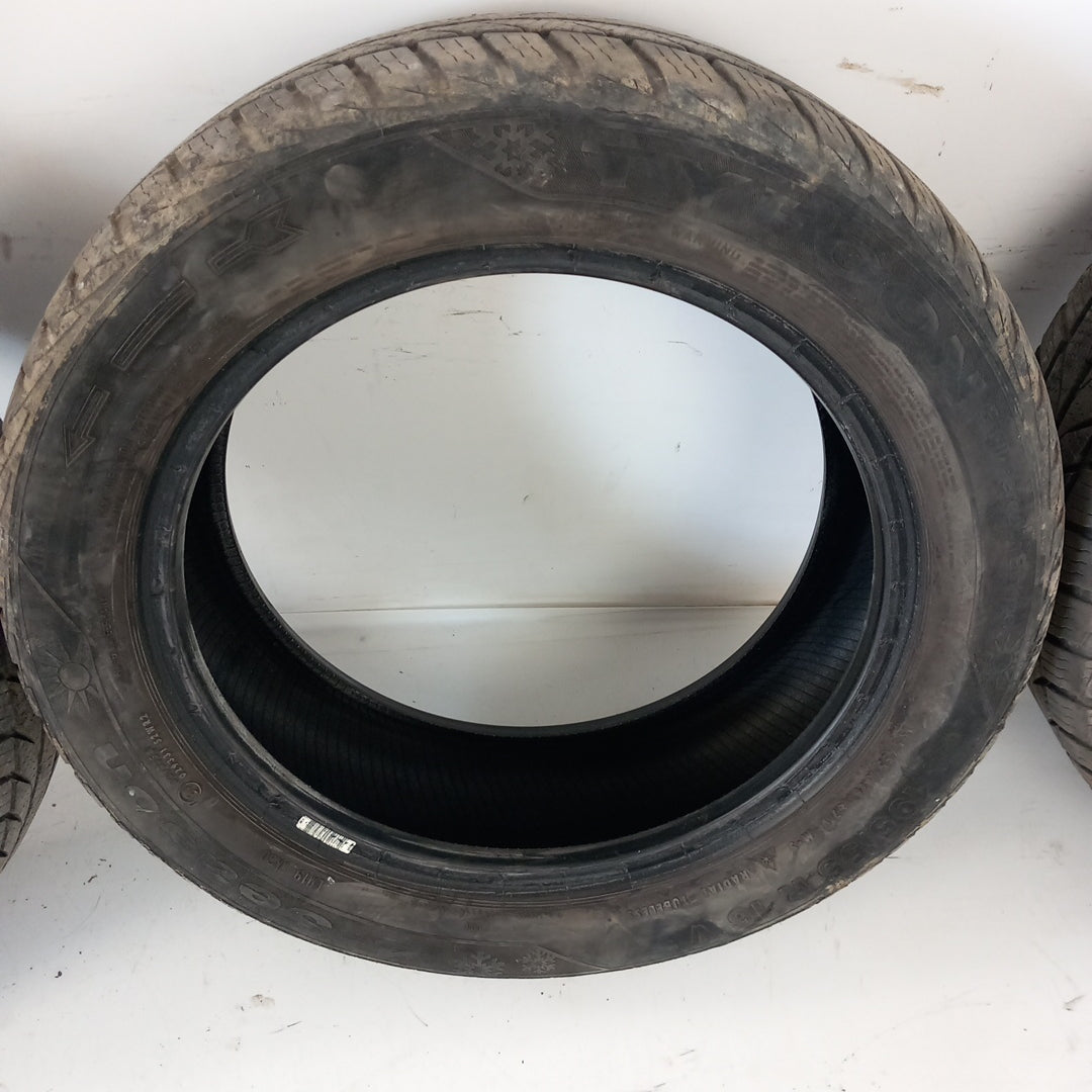 Комплект 16 " цола 4 бр. всесезонни гуми 195/55R16 87 V M+S 4Season Tyfoon